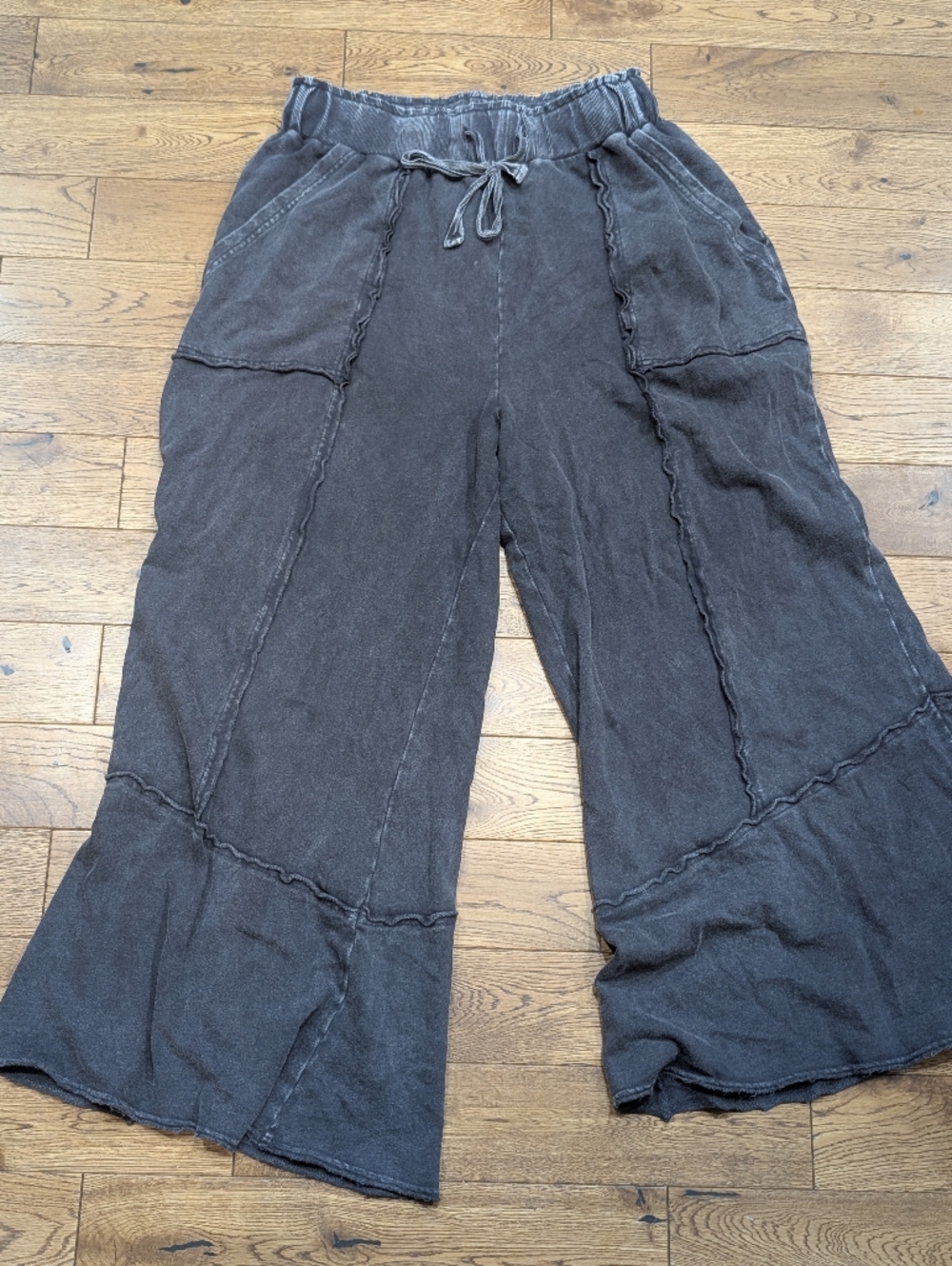 Easel Pants